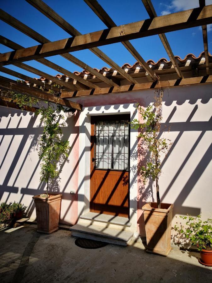 אוליאנה Villa Sa Pruna מראה חיצוני תמונה