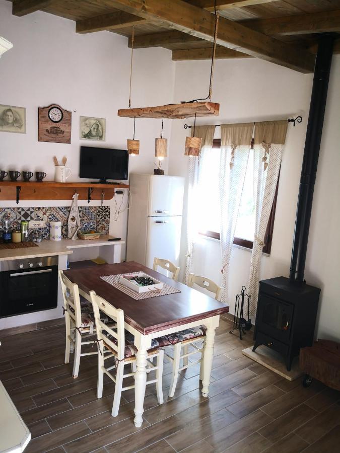 אוליאנה Villa Sa Pruna מראה חיצוני תמונה