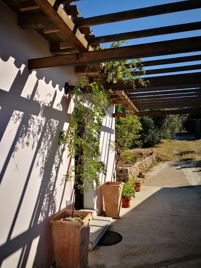 אוליאנה Villa Sa Pruna מראה חיצוני תמונה
